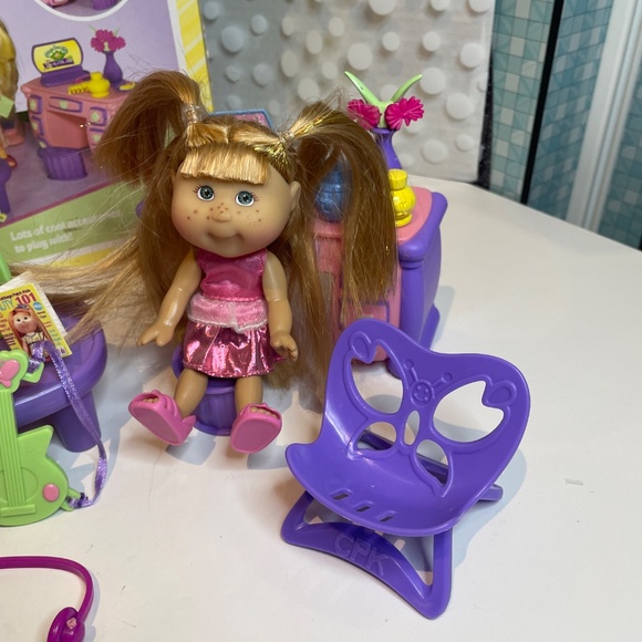 Cabbage Patch Kids 🥬👧 Lil’ Sprouts Best Friends Sleepover play set - Picture 7 of 16